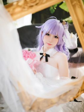 Coser焖焖碳演绎独角兽婚纱cos,25张169.5M视觉盛宴