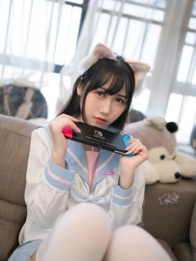 COS图集丨Coser不呆猫:NO.061-白色兔子JK[63P-388.7M]